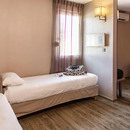 Le Trefle Hotel 3*