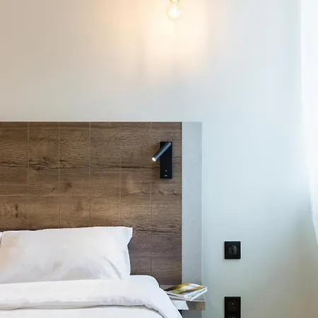 Hotel Le Trefle Portet-sur-Garonne