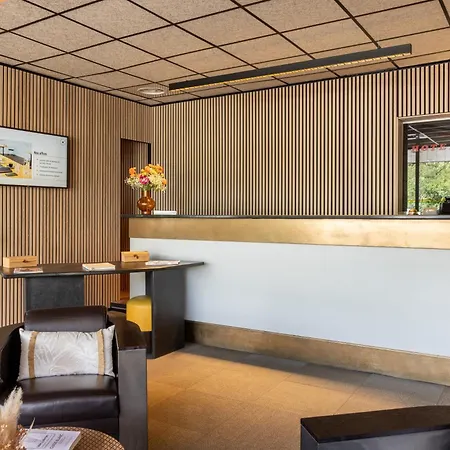 Le Trefle Hotel