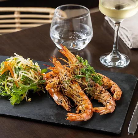 Le Trefle מלון 3*