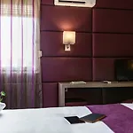 Le Trefle Hotel Portet-sur-Garonne