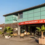 Le Trefle Hotel 3*