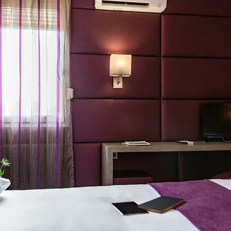 Le Trefle Hotel Portet-sur-Garonne