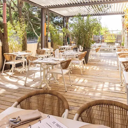 Le Trefle Otel