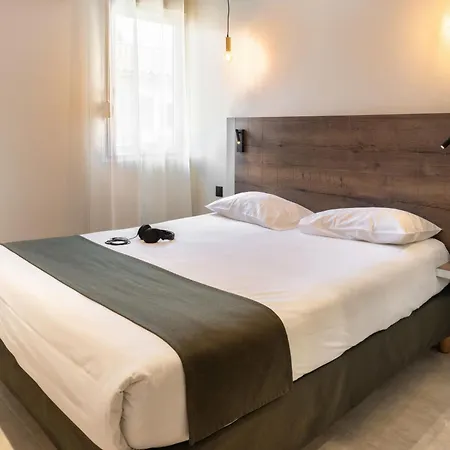 Hotel Le Trefle Portet-sur-Garonne