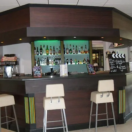 Le Trefle Hotel 3*