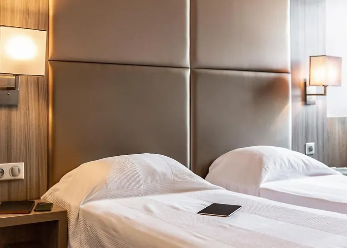 Le Trefle Отель