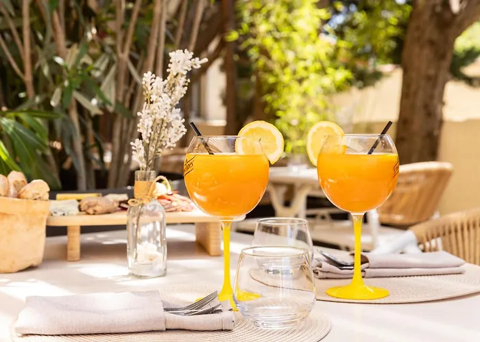 Le Trefle Отель 3*