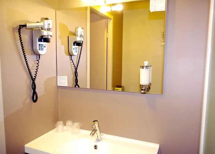 Le Trefle Порте-сюр-Гарон