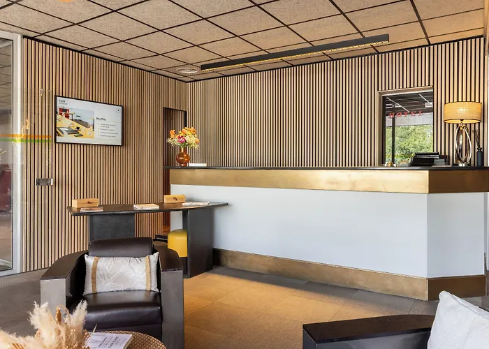 Le Trefle Отель