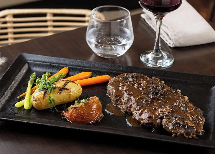 Отель Le Trefle 3*