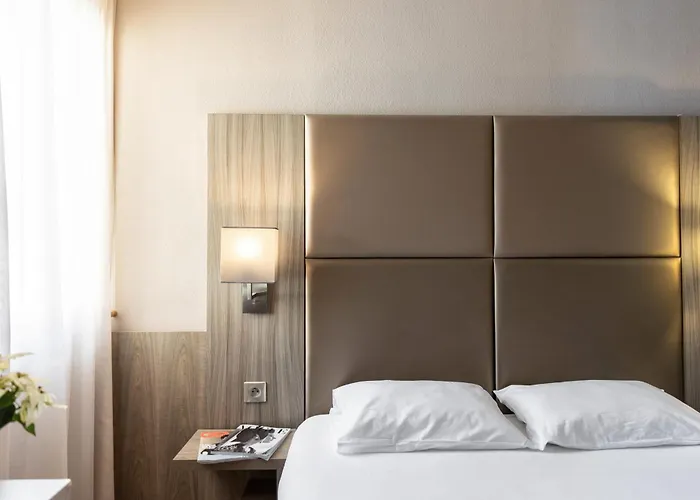 Отель Le Trefle 3*