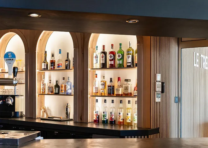 Le Trefle 3* Порте-сюр-Гарон